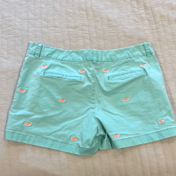 Vineyard Vines 3 1/2 in shorts - Picture 3 of 4